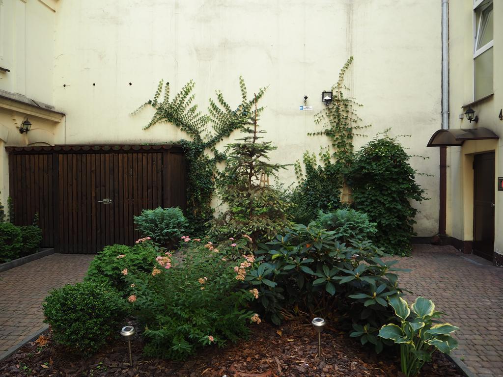 Pokoje Goscinne P.O.W. 17 Łódź Extérieur photo