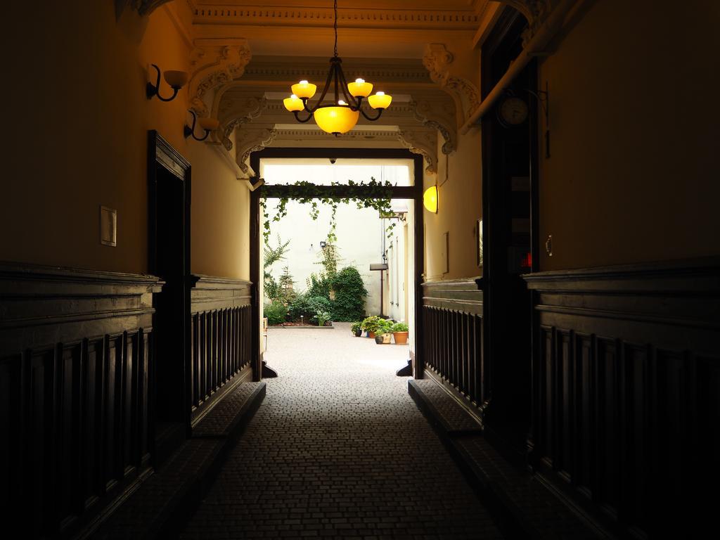 Pokoje Goscinne P.O.W. 17 Łódź Extérieur photo